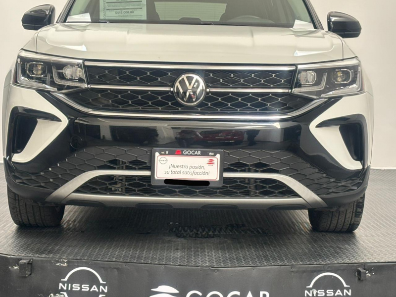 Volkswagen Taos  5 pts. Highline Black, 1.4T, 150 HP, TA, piel, f. led, TP, rieles en techo, RA-18 2022